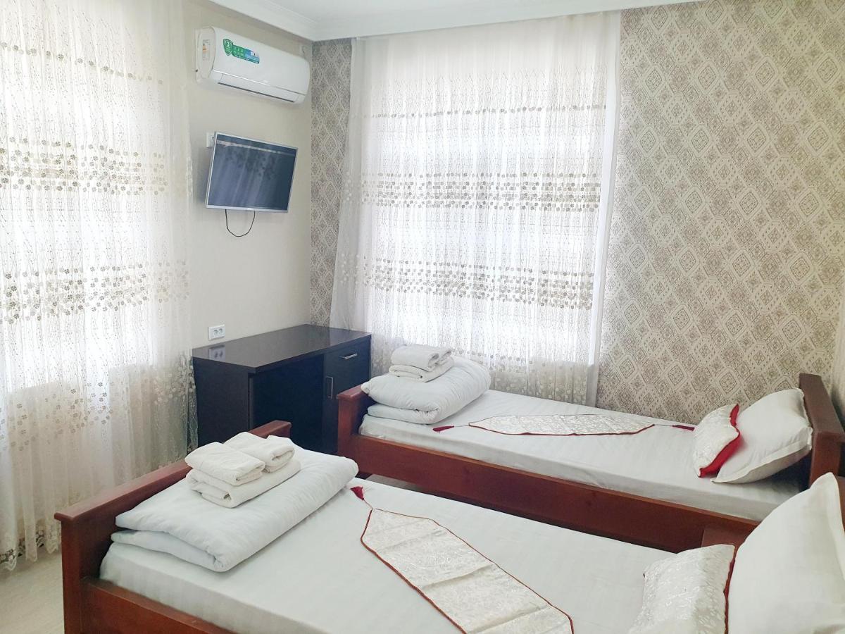 Qamar Hotel Buxoro Luaran gambar