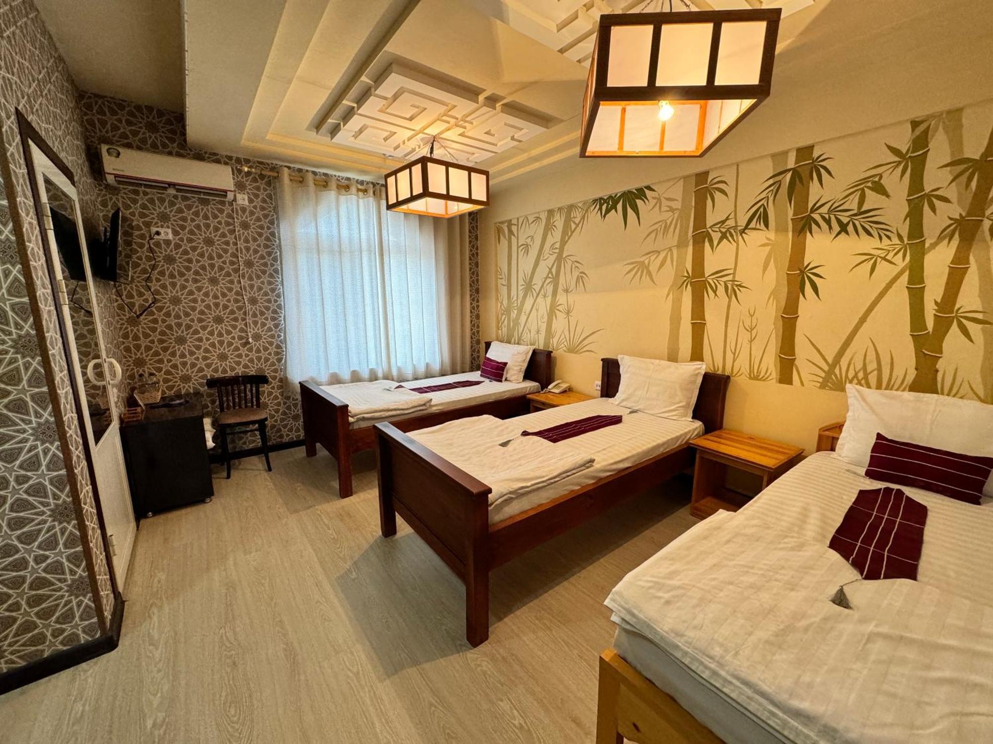Qamar Hotel Buxoro Luaran gambar
