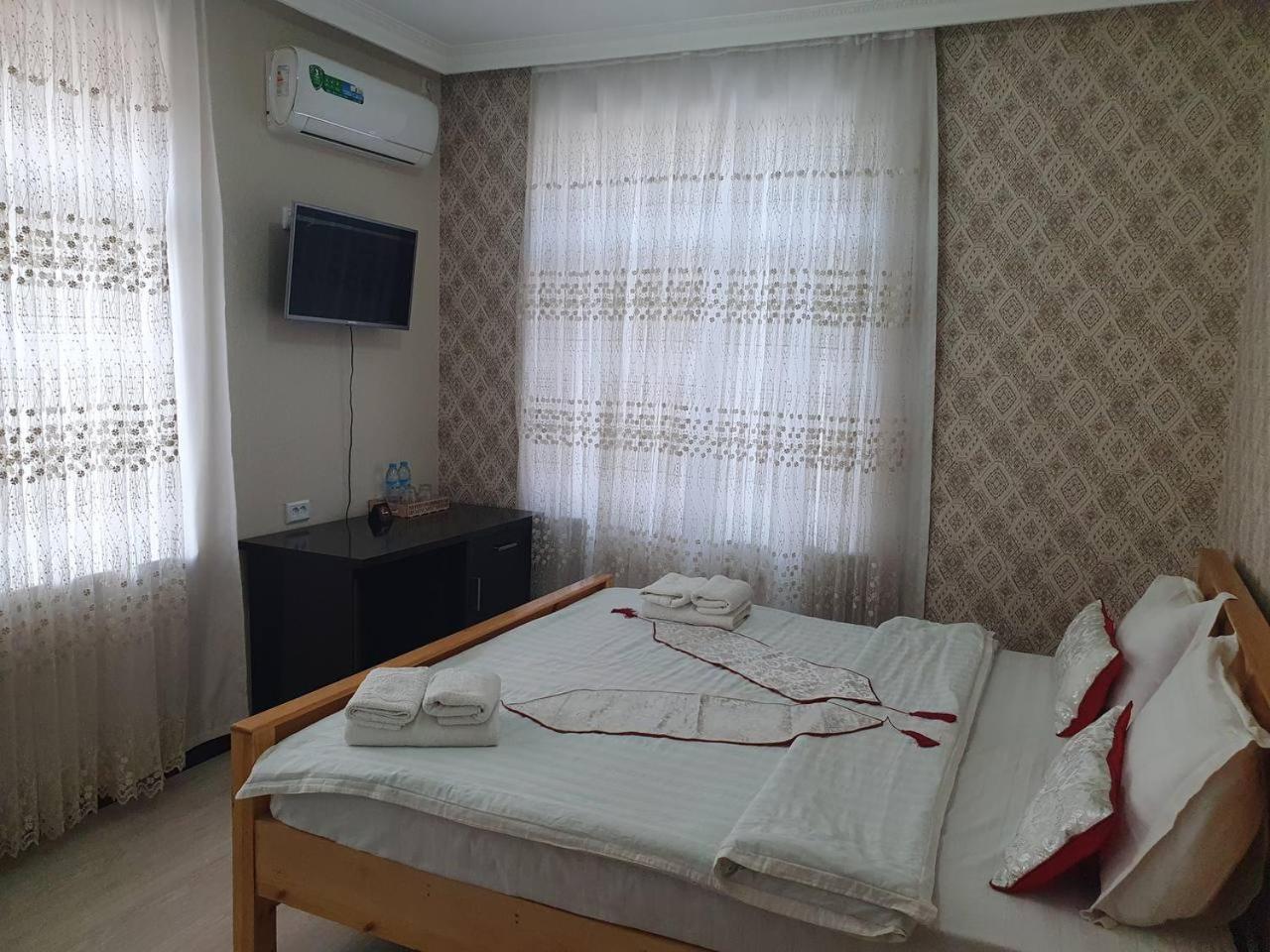 Qamar Hotel Buxoro Luaran gambar