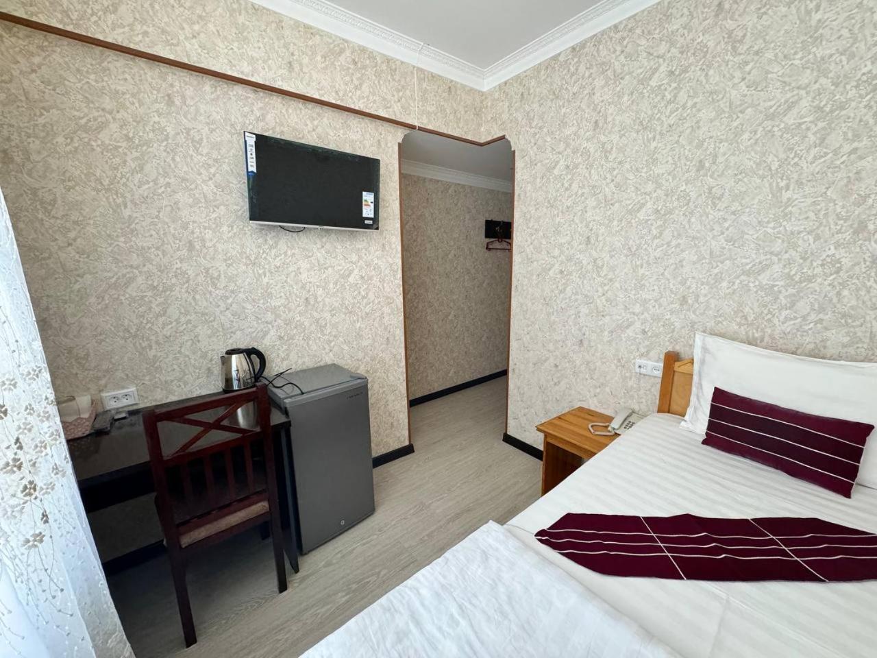 Qamar Hotel Buxoro Luaran gambar