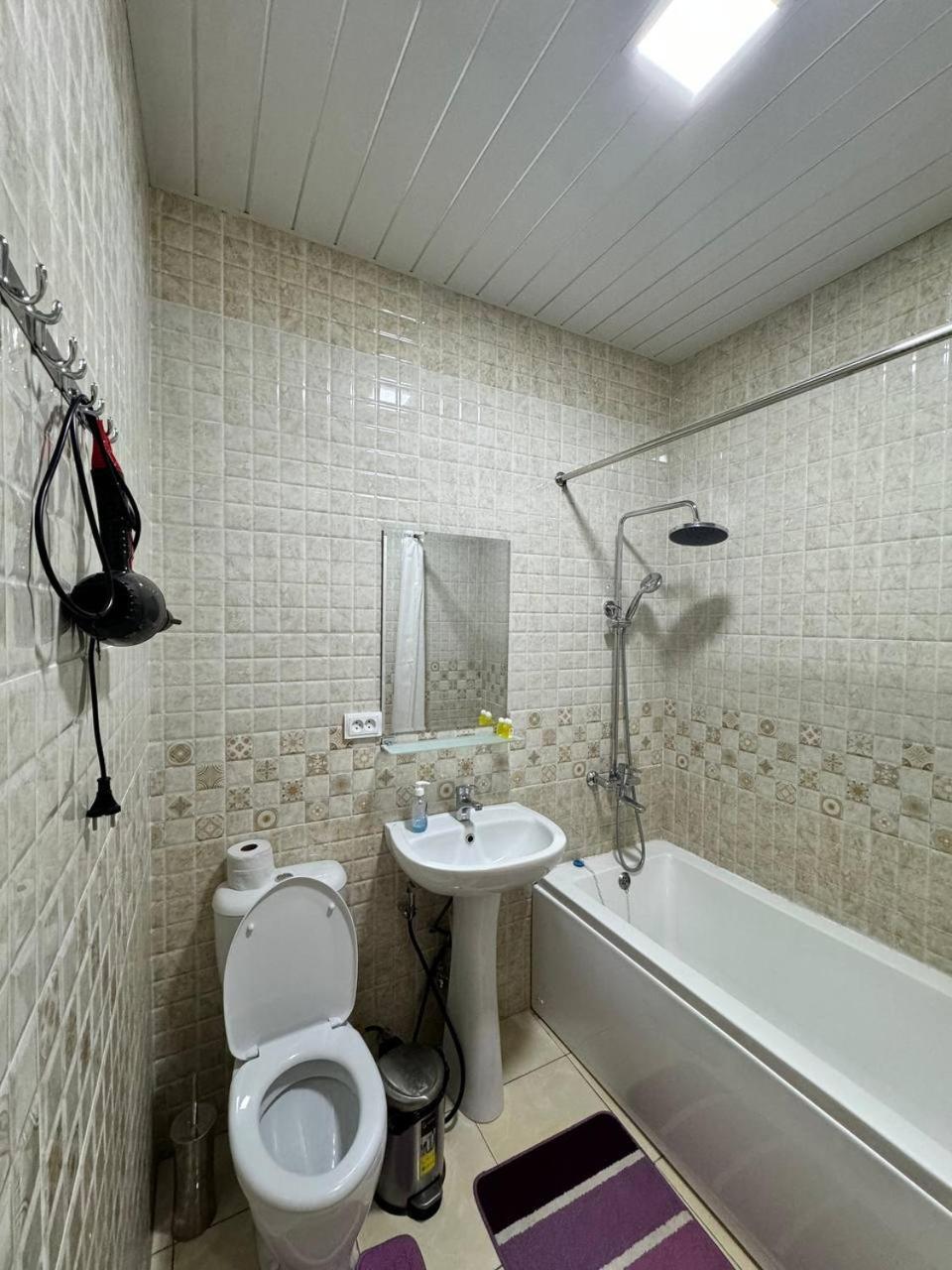 Qamar Hotel Buxoro Luaran gambar